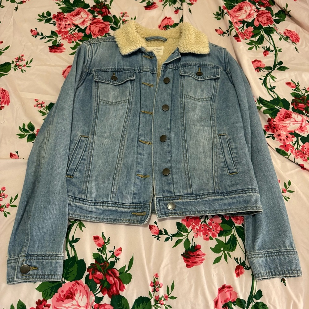 Universal Thread Denim Sherpa Fleece Lined Jacket